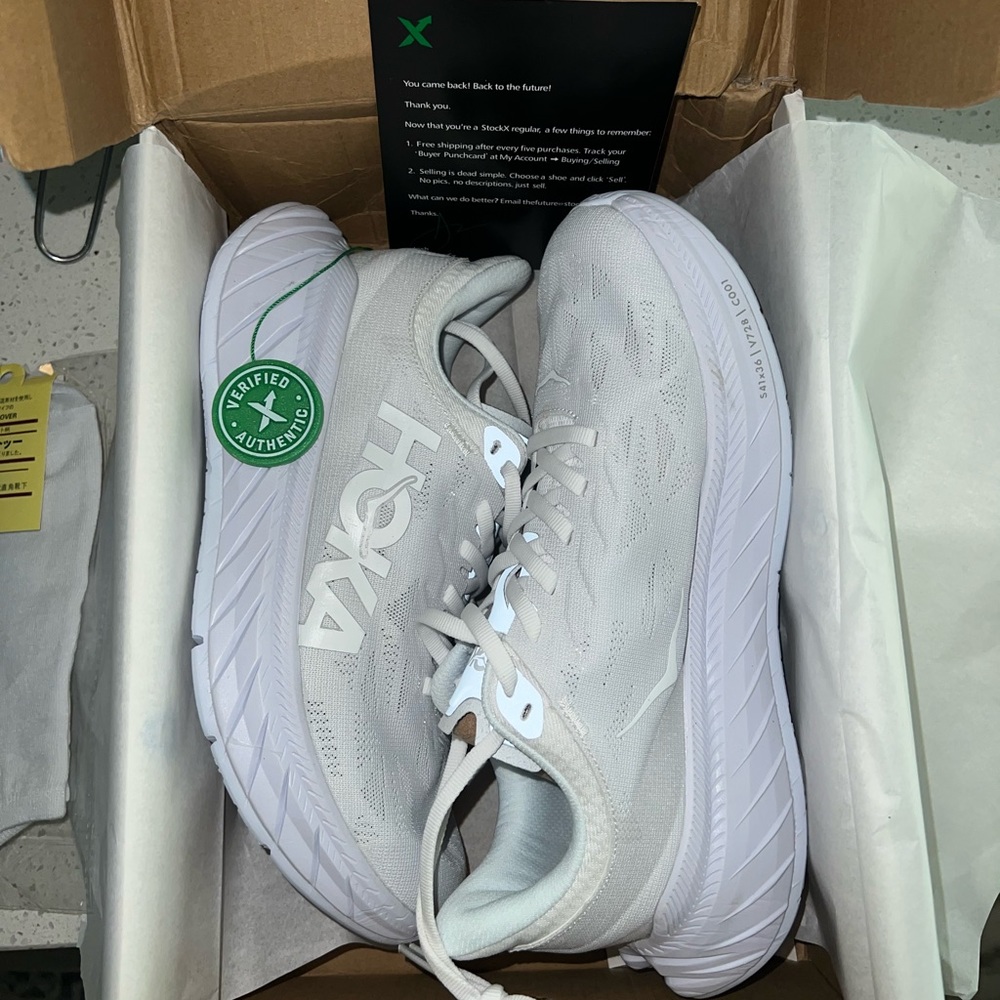 Hoka Carbon X 2 new with box womens 8.5